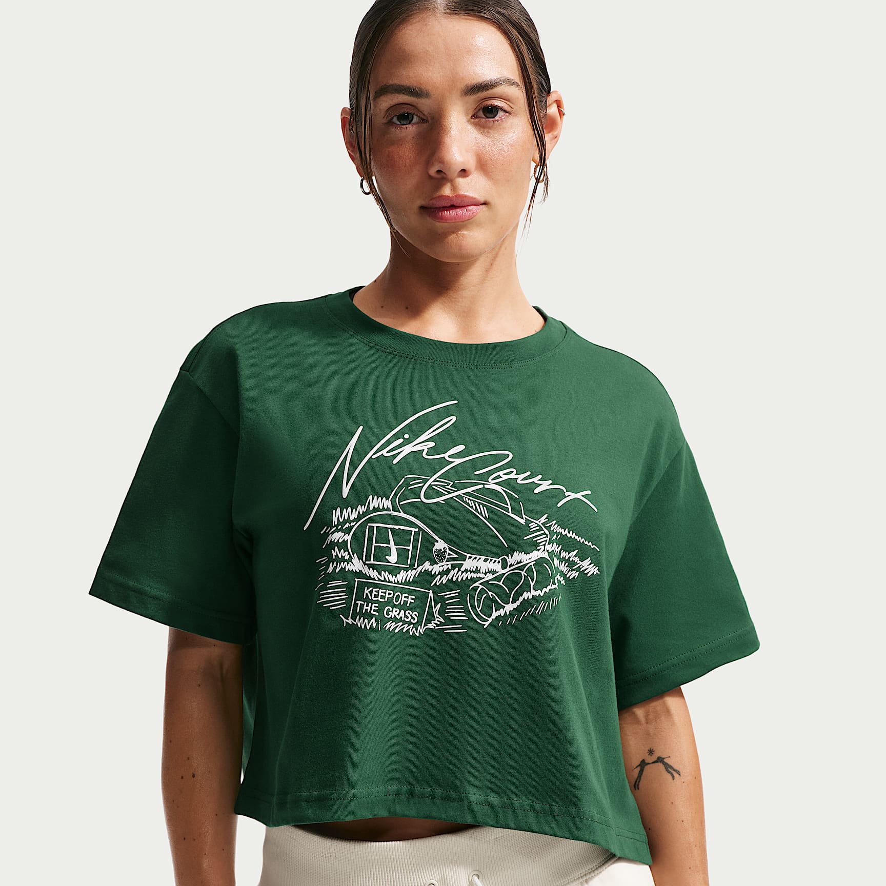 Nike Women's Cropped Tennis T-Shirt. Nike CA